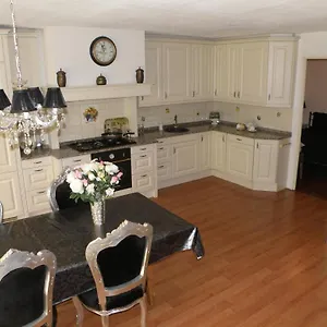 Seastar Apartment